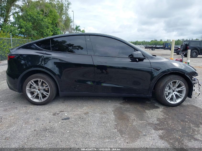 2023 Tesla Model Y Awd/Long Range Dual Motor All-Wheel Drive VIN: 7SAYGDEE7PF768213 Lot: 43347774