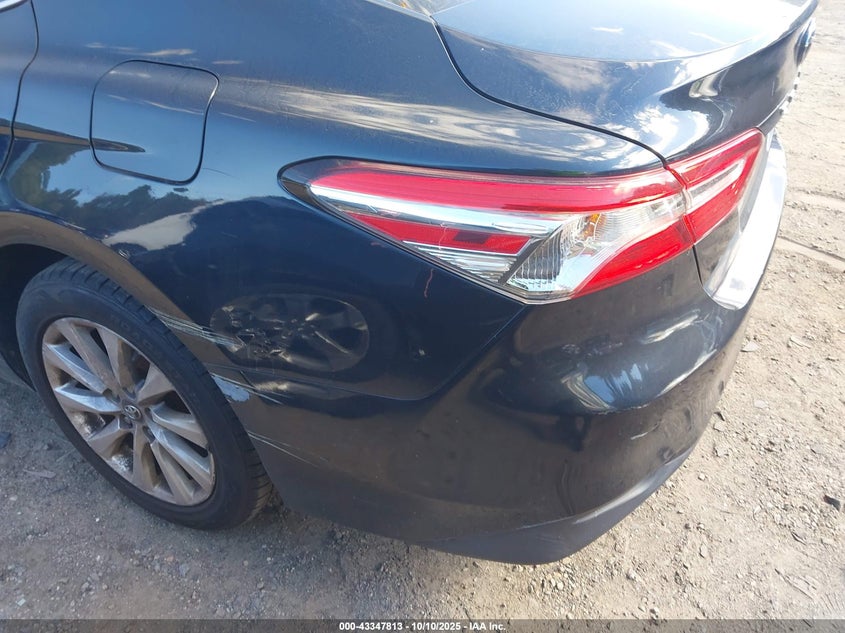 4T1B11HK4JU564225 2018 TOYOTA CAMRY photo no. 19
