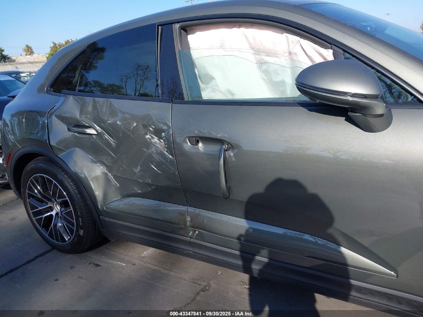 2025 Porsche Macan Electric VIN: WP1AD2XA0SL076883 Lot: 43347841