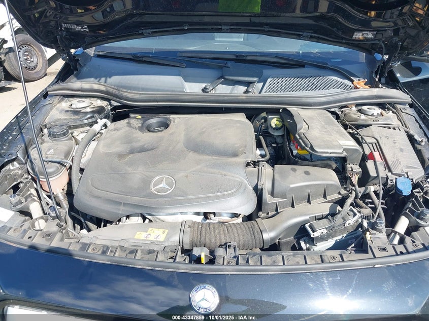 2016 MERCEDES-BENZ GLA 250 - WDCTG4EB5GJ232585