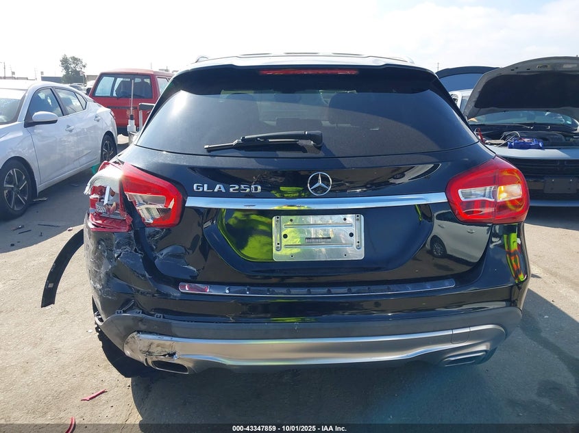 2016 MERCEDES-BENZ GLA 250 - WDCTG4EB5GJ232585