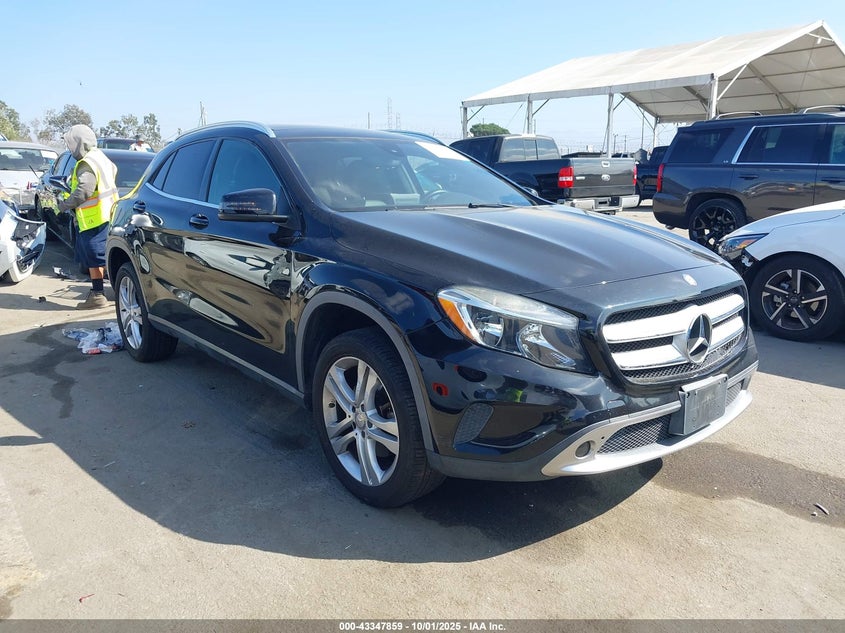 2016 MERCEDES-BENZ GLA 250 - WDCTG4EB5GJ232585
