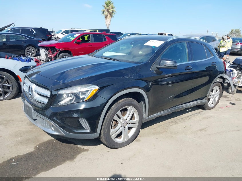 2016 MERCEDES-BENZ GLA 250 - WDCTG4EB5GJ232585