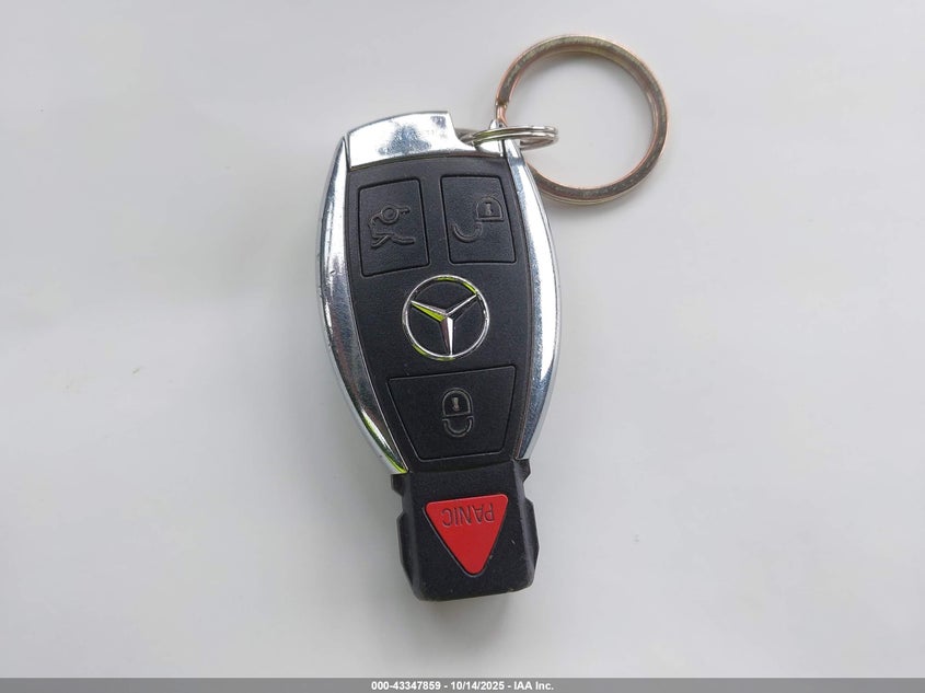 2016 MERCEDES-BENZ GLA 250 - WDCTG4EB5GJ232585