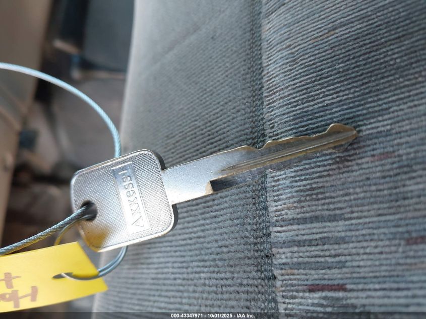 1999 Ford F-250 Lariat/Xl/Xlt VIN: 1FTNW20F8XEA78401 Lot: 43347971