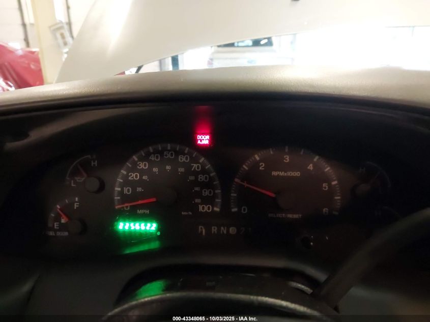 2001 Ford F-150 Harley-Davidson Edition/King Ranch Edition/Lariat/Xlt VIN: 1FTRW07W01KE03630 Lot: 43348065