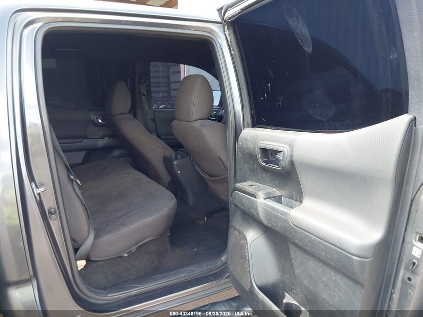 2018 TOYOTA TACOMA SR5 V6 3TMAZ5CNXJM054970