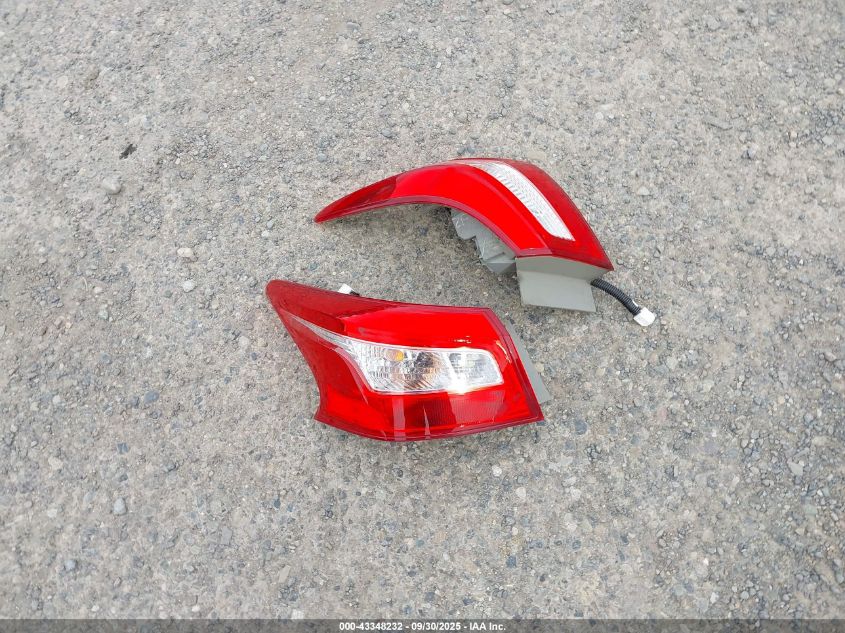 2018 Nissan Sentra Sr VIN: 3N1AB7AP6JY226959 Lot: 43348232