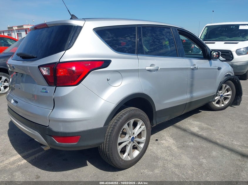 2019 FORD ESCAPE SE - 1FMCU9GD3KUB38458