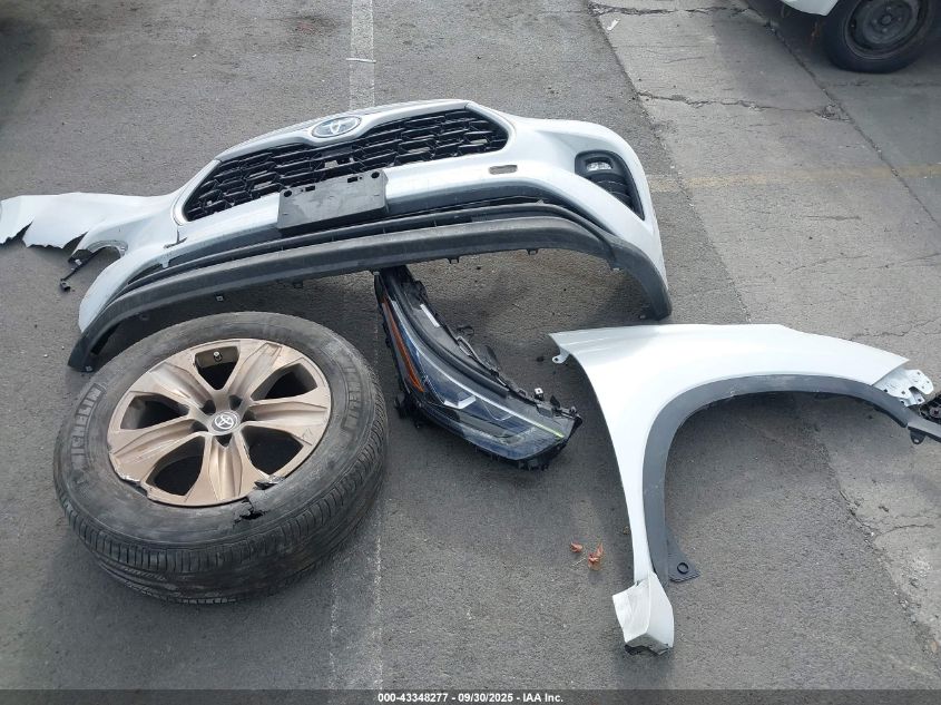 2022 Toyota Highlander Hybrid Xle Bronze Edition VIN: 5TDAARAH4NS514822 Lot: 43348277