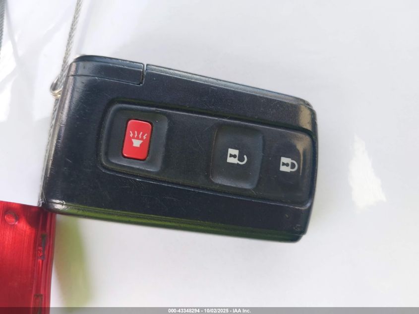 2004 Toyota Prius VIN: JTDKB20U140063390 Lot: 43348294