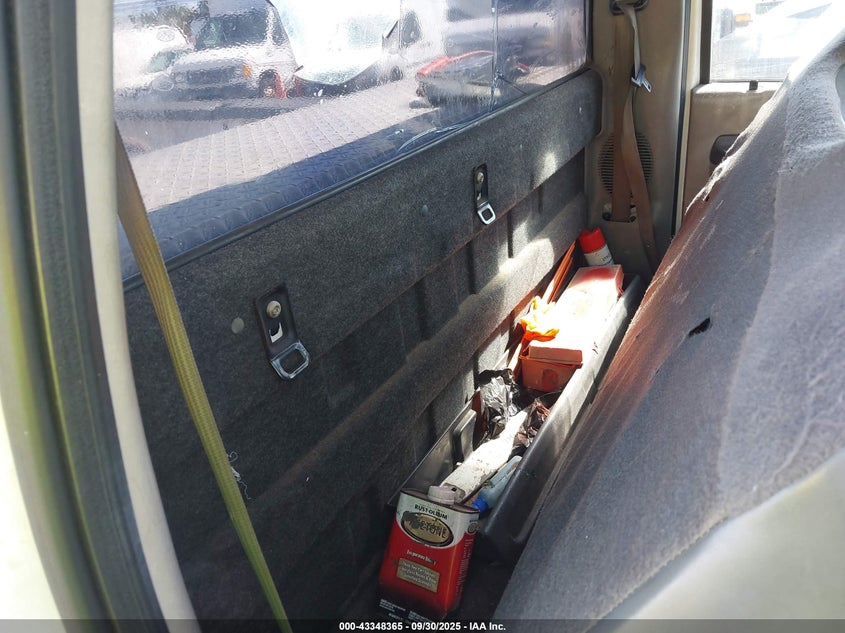 1FTSF30L02EC49312 2002 FORD F350 photo no. 8