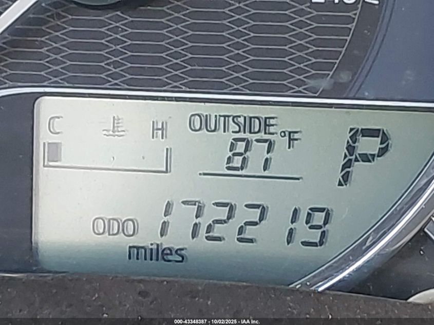 2015 Toyota Corolla Le VIN: 5YFBURHE2FP330643 Lot: 43348387