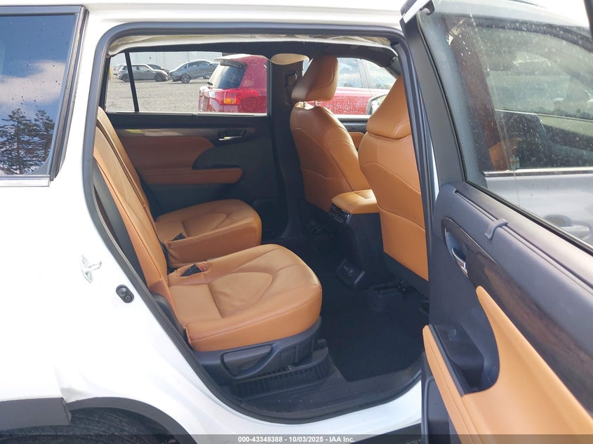 2023 TOYOTA HIGHLANDER HYBRID PLATINUM - 5TDEBRCH3PS583533