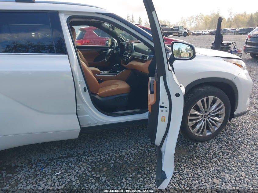 2023 TOYOTA HIGHLANDER HYBRID PLATINUM - 5TDEBRCH3PS583533