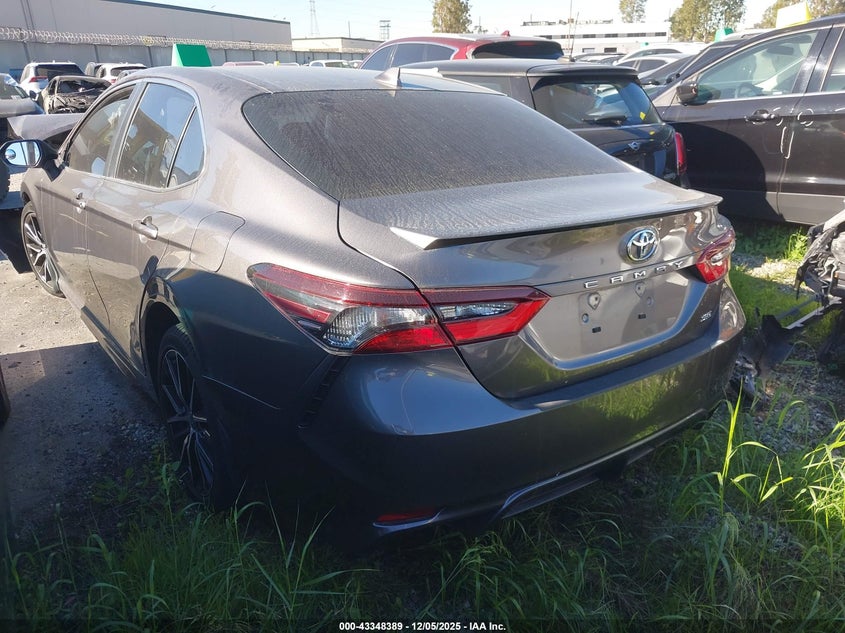 4T1G11AK2NU041355 2022 TOYOTA CAMRY photo no. 3