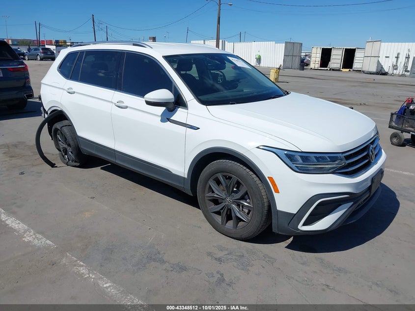 VOLKSWAGEN TIGUAN 2.0T SE