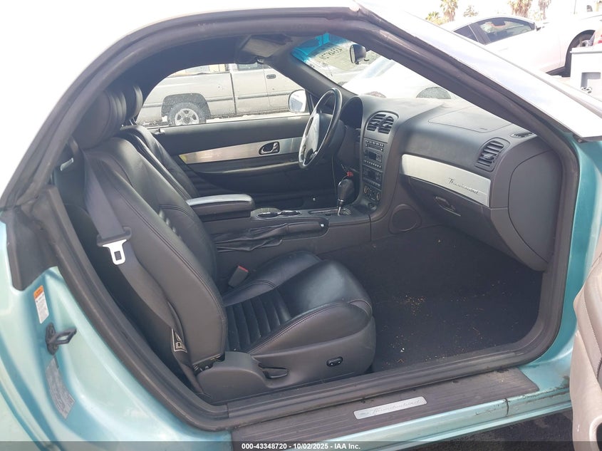 2002 Ford Thunderbird