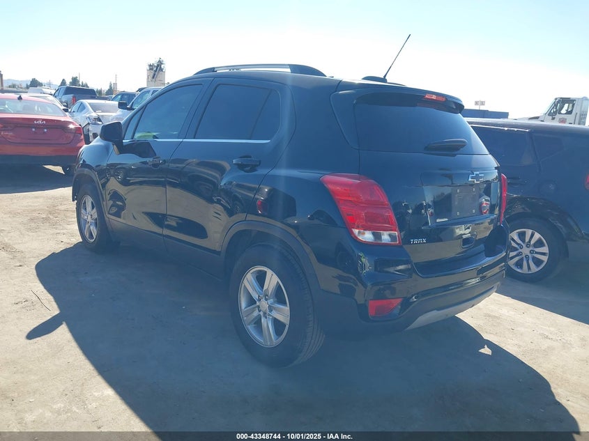 3GNCJLSB8LL240132 2020 CHEVROLET TRAX photo no. 3
