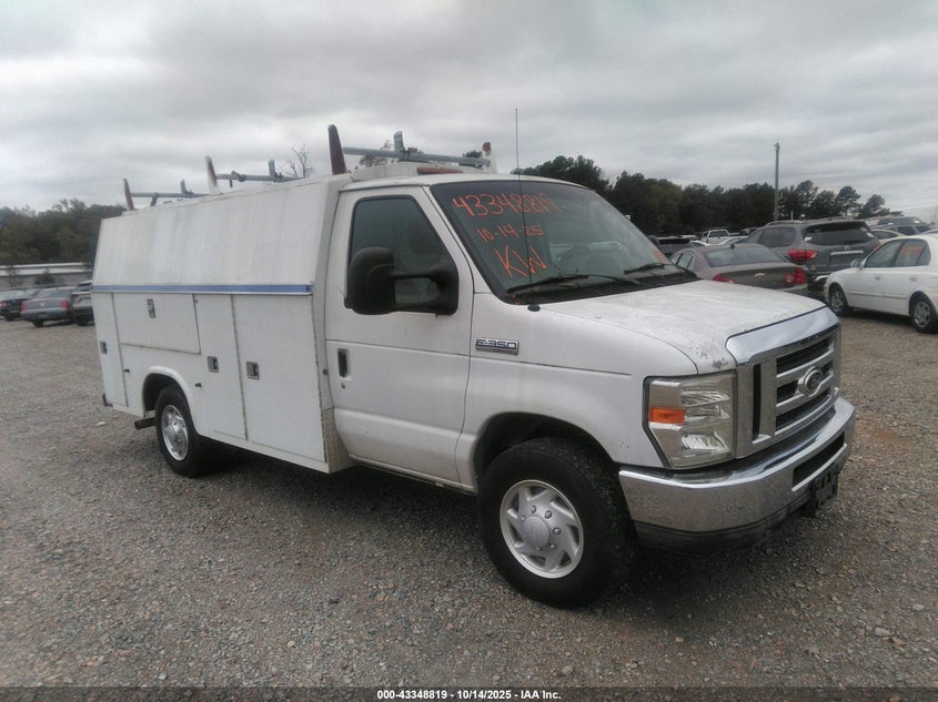 1FDSE35L28DA39705 2008 Ford E-350 Cutaway auction photo 1
