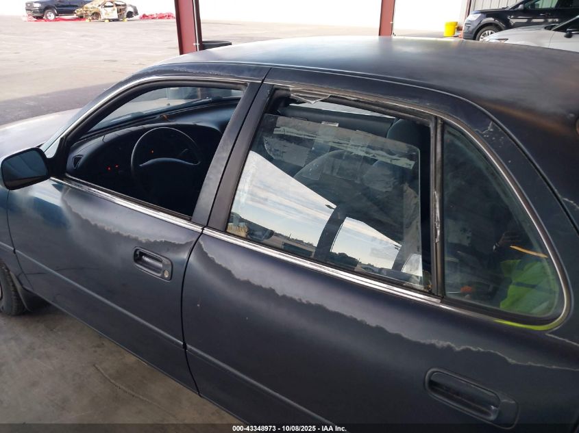 1993 Toyota Camry Le VIN: JT2VK12E4P0229377 Lot: 43348973