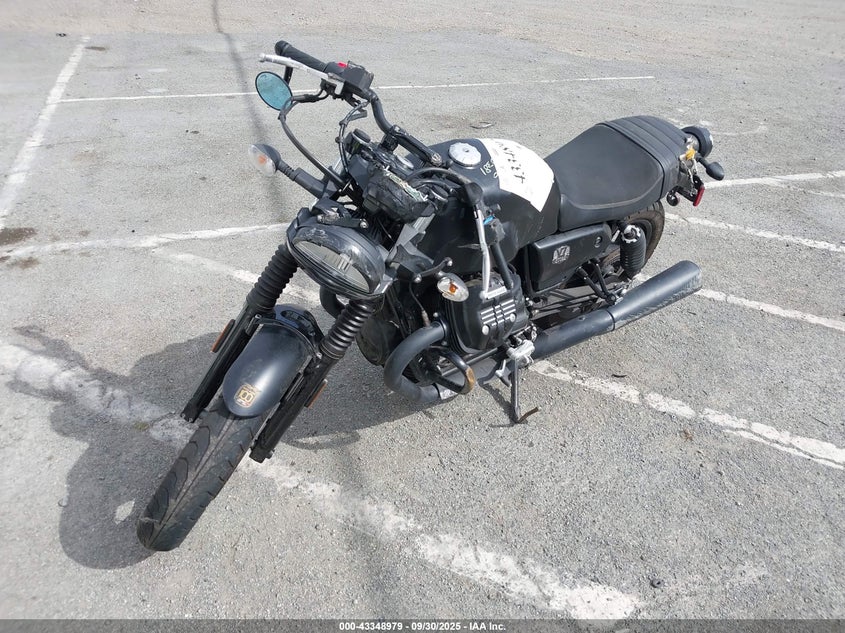 2021 Moto Guzzi V7 Stone