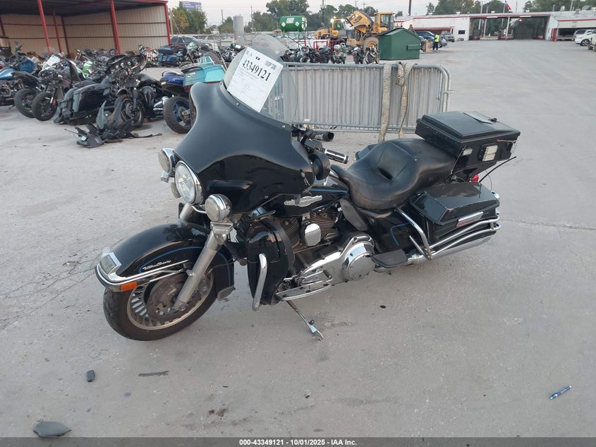 2011 HARLEY-DAVIDSON FLHTCU SHRINE 1HD1FL411BB637248