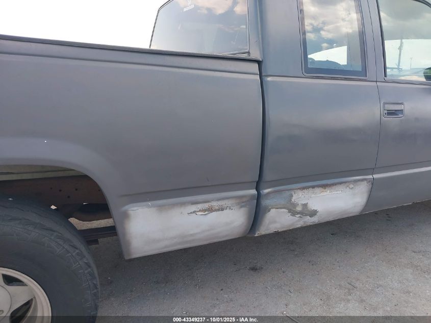 1993 Chevrolet Gmt-400 C1500 VIN: 2GCEC19K5P1210180 Lot: 43349237