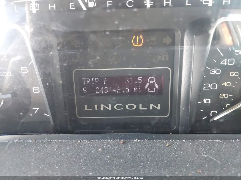2011 Lincoln Navigator VIN: 5LMJJ2J50BEJ07913 Lot: 43349239