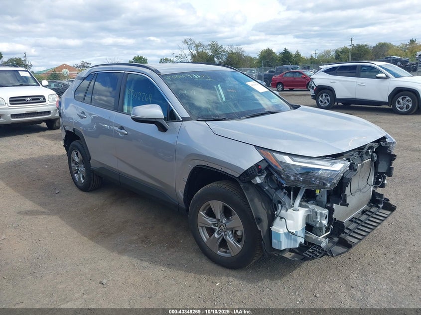 2025 TOYOTA RAV4 XLE - 2T3P1RFV5SC515868