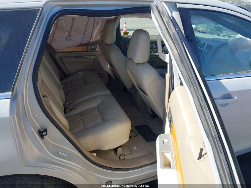 2007 Lincoln Mkx VIN: 2LMDU88C57BJ10926 Lot: 43349433