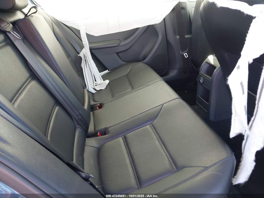 2015 Volkswagen Jetta 2.0L Tdi Sel VIN: 3VWLA7AJ8FM302813 Lot: 43349451