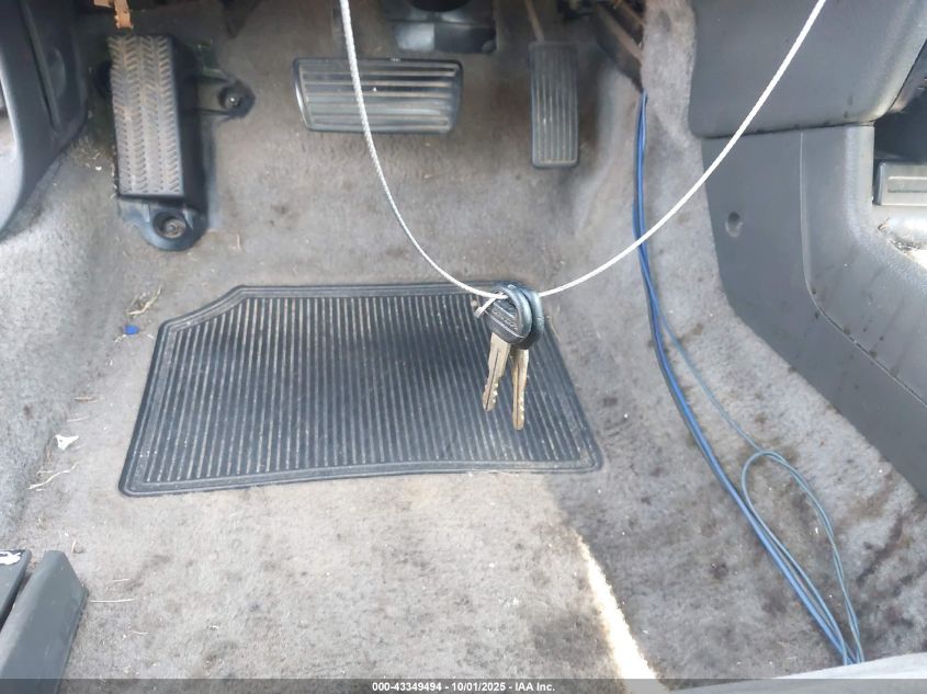 1992 Honda Accord Lx VIN: 1HGCB765XNA117011 Lot: 43349494