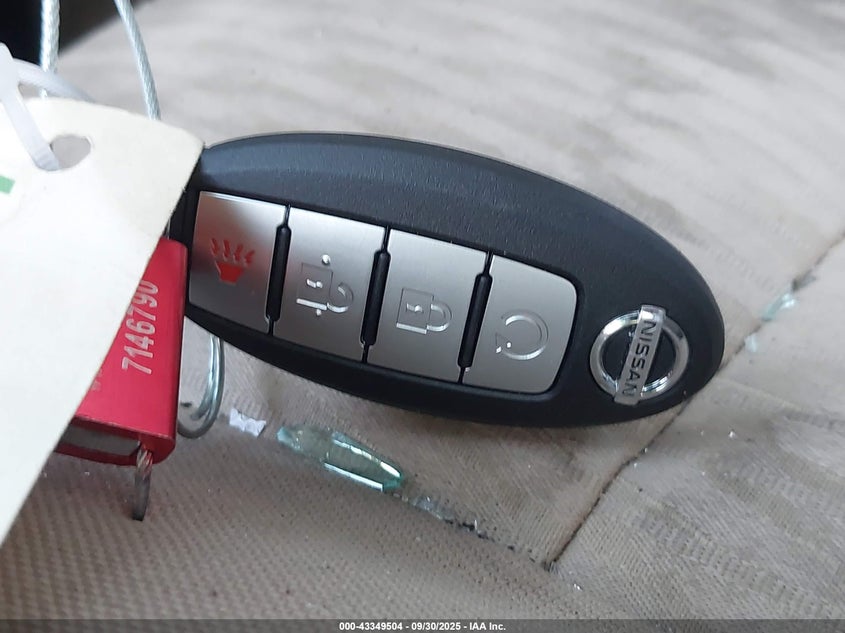 2017 NISSAN ROGUE SV - KNMAT2MV9HP582048