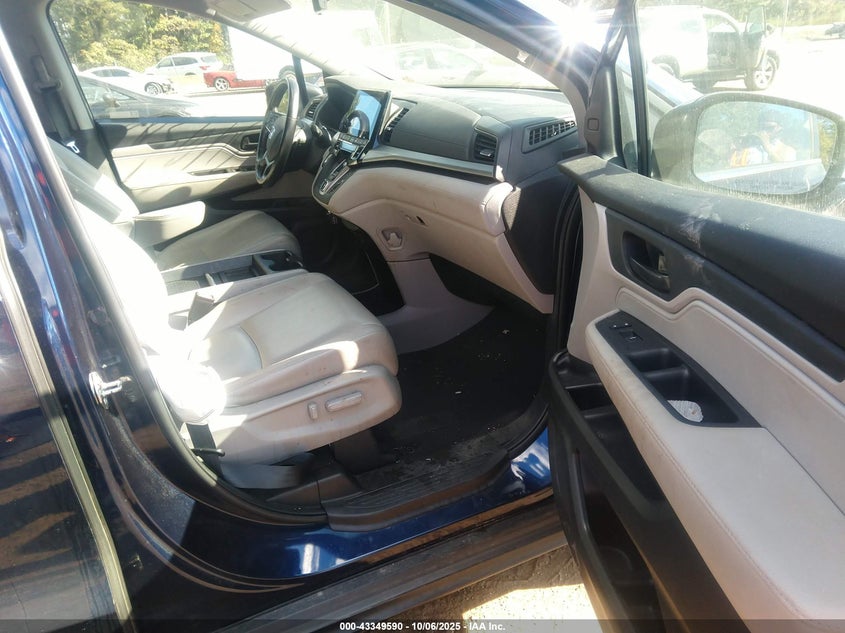5FNRL6H74KB032442 2019 HONDA ODYSSEY photo no. 5