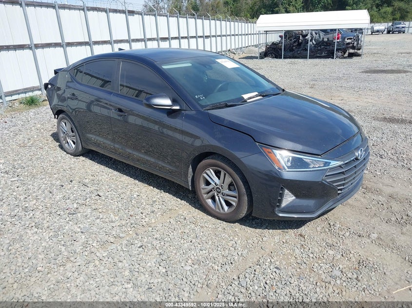 HYUNDAI ELANTRA SEL