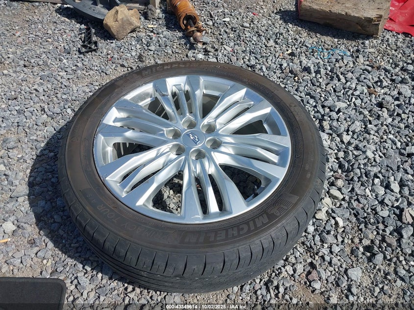 2019 CADILLAC XT5 PREMIUM LUXURY - 1GYKNFRS2KZ232125