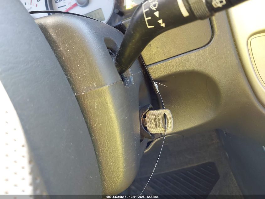 2005 Ford Escape Xlt VIN: 1FMYU03135KD99120 Lot: 43349617