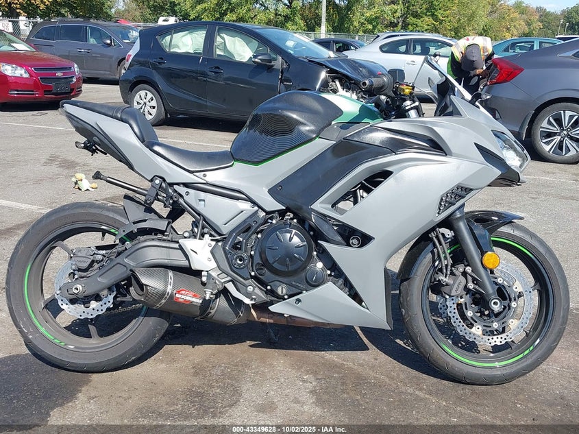 2024 Kawasaki Ex650 P VIN: ML5EXEP11RDAB8213 Lot: 43349628