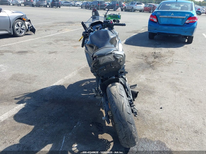 2024 Kawasaki Ex650 P VIN: ML5EXEP11RDAB8213 Lot: 43349628