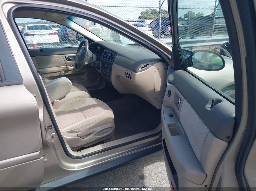 1FAFP53U22A163527 2002 FORD TAURUS photo no. 5