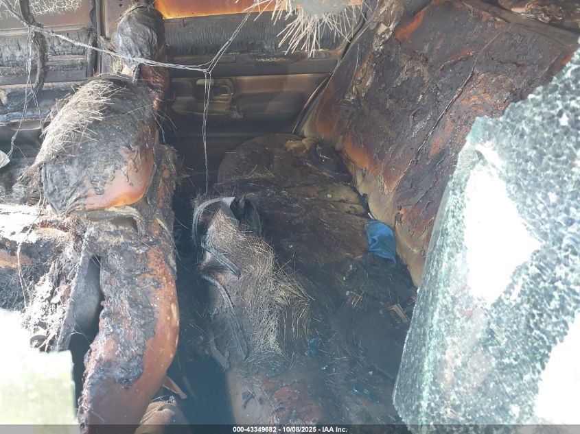 2000 Mercury Grand Marquis Ls VIN: 2MEFM75W5YX721320 Lot: 43349682