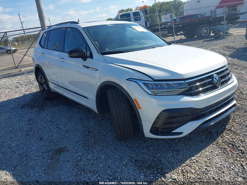 2024 VOLKSWAGEN TIGUAN 2.0T SE R-LINE BLACK - 3VV8B7AX3RM152531