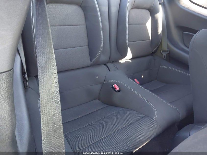 2016 FORD MUSTANG V6 - 1FA6P8AM7G5266253