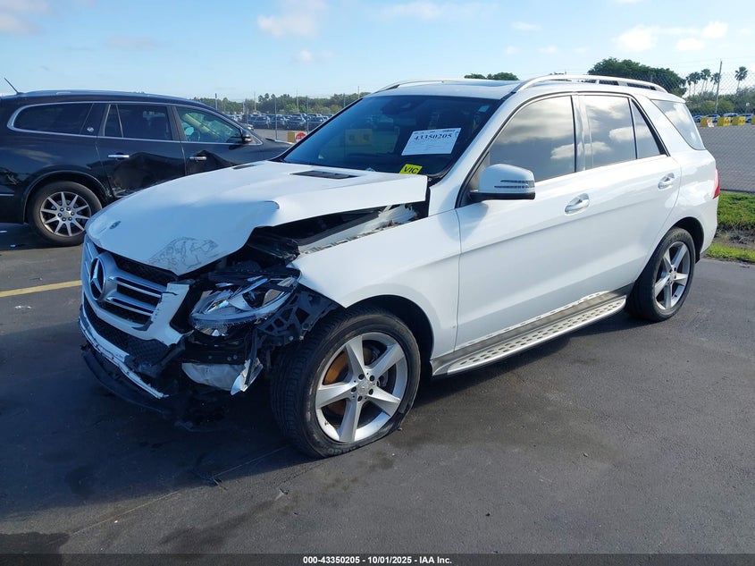 VIN 4JGDA5JB4JB136323 2018 MERCEDES-BENZ GLE 350
