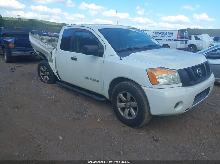 NISSAN TITAN S