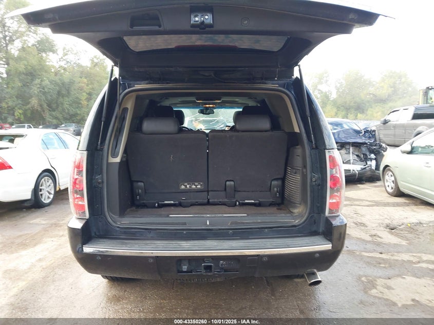 2013 GMC YUKON DENALI - 1GKS2EEF3DR128977