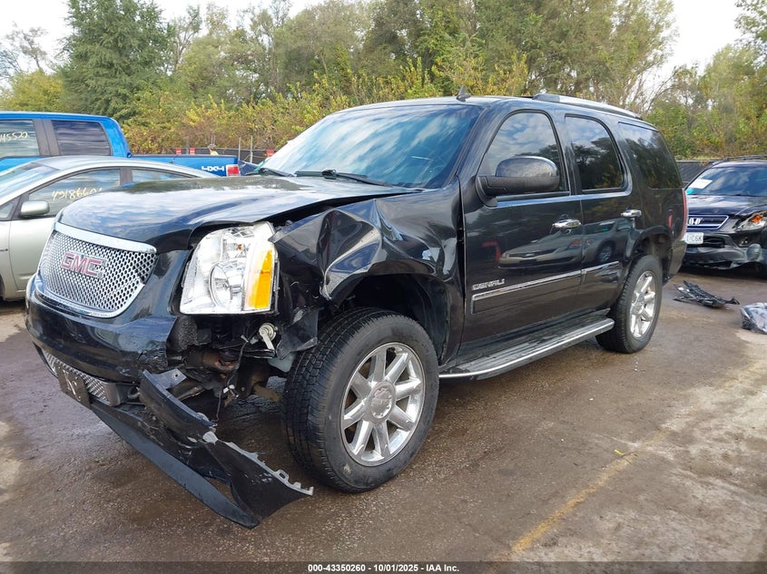 2013 GMC YUKON DENALI - 1GKS2EEF3DR128977