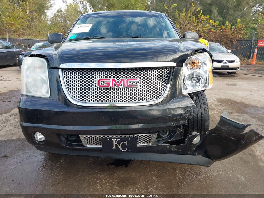 2013 GMC YUKON DENALI - 1GKS2EEF3DR128977
