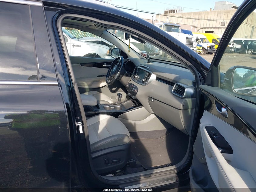 2017 KIA SORENTO 3.3L SX - 5XYPKDA51HG304115